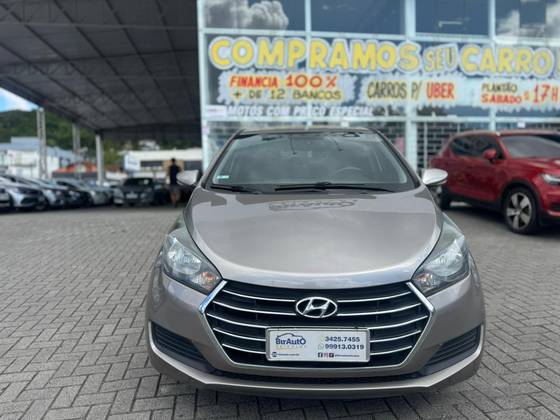 HYUNDAI HB20S 1.6 COMFORT PLUS 16V FLEX 4P AUTOMÁTICO